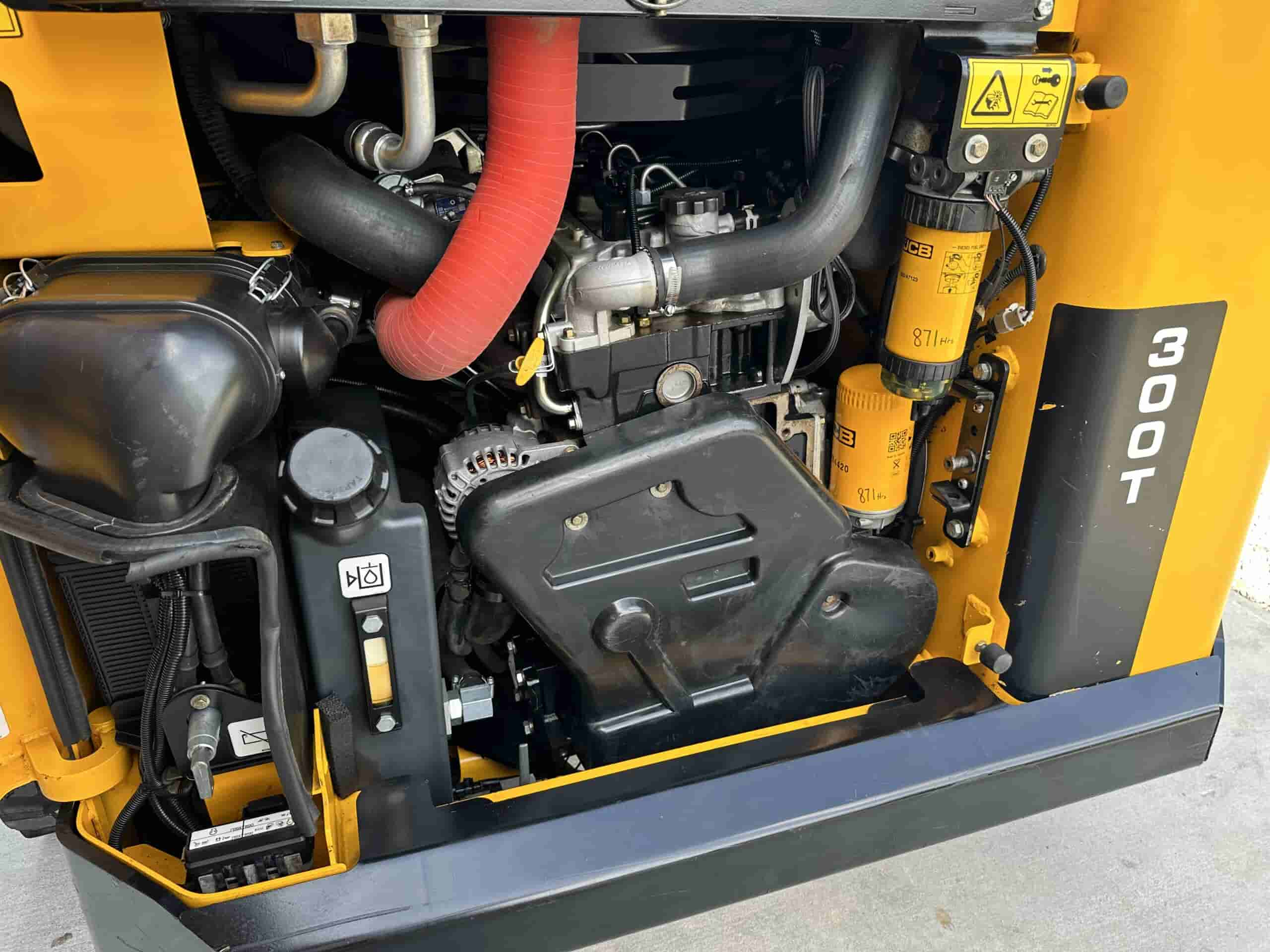 2018 JCB 300T HIGH FLOW
